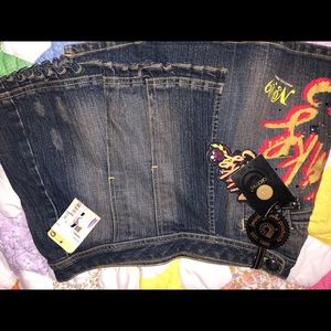 Brand new jeans skirt has stretch with tags